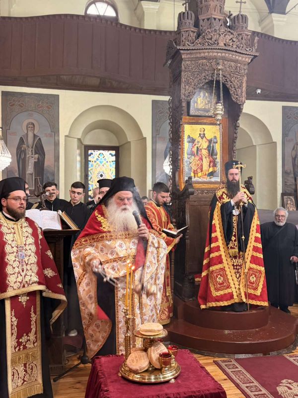 Посрещане мощите на св. вмчк Георги Победоносец в гр. Ямбол