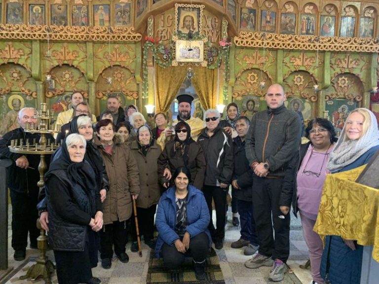 Християнско братство „Александър Георгиев - Коджакафалията“ дари 140 хранителни пакети на нуждаещи се деца и възрастни