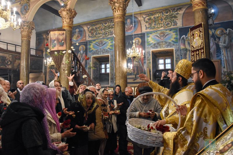 Вечерня със св. Василиева Литургия в Сливен