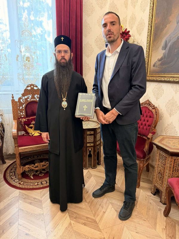 Негово Високопреосвещенство Сливенският митрополит Арсений прие народния представител Стоян Петков